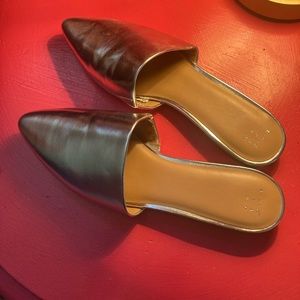 Silver shoes. Never worn, but no tags or box. Size 10.